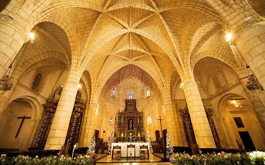 The lit vaults of the Cathedral of Santa María la Menor